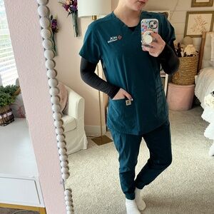 HCA HealthONE Carhartt Scrub Top